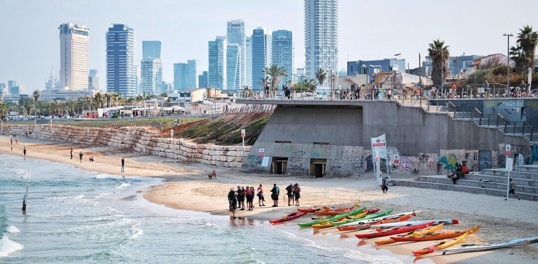 Stop Planning Dates and Start Sharing Days with These 5 Easy Tips - Tel Aviv Beach