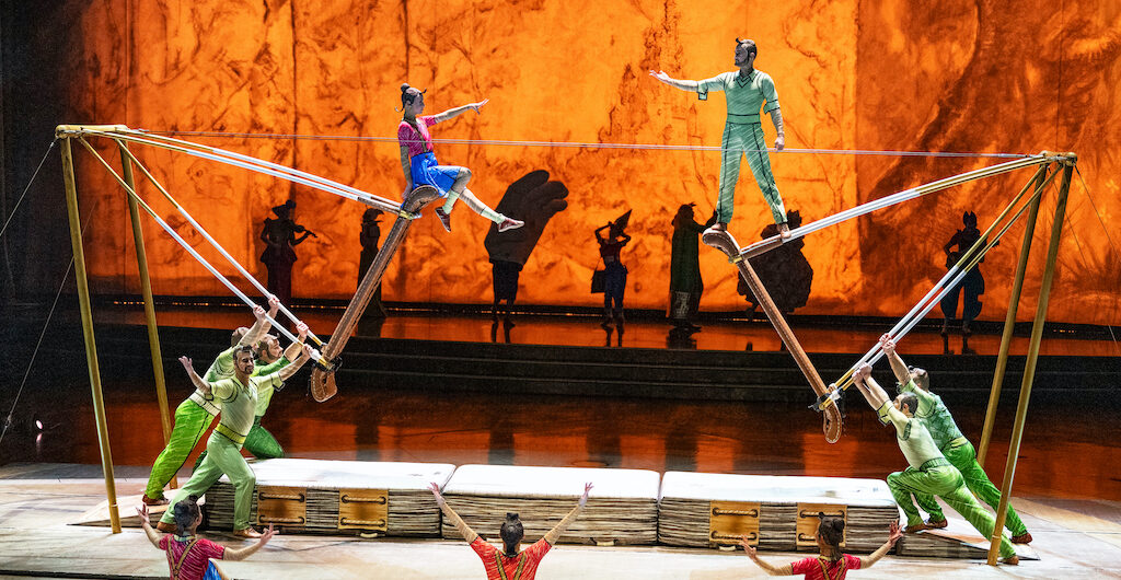 cirque du soleil Disney Drawn to Life Disney Springs - aerial stunts